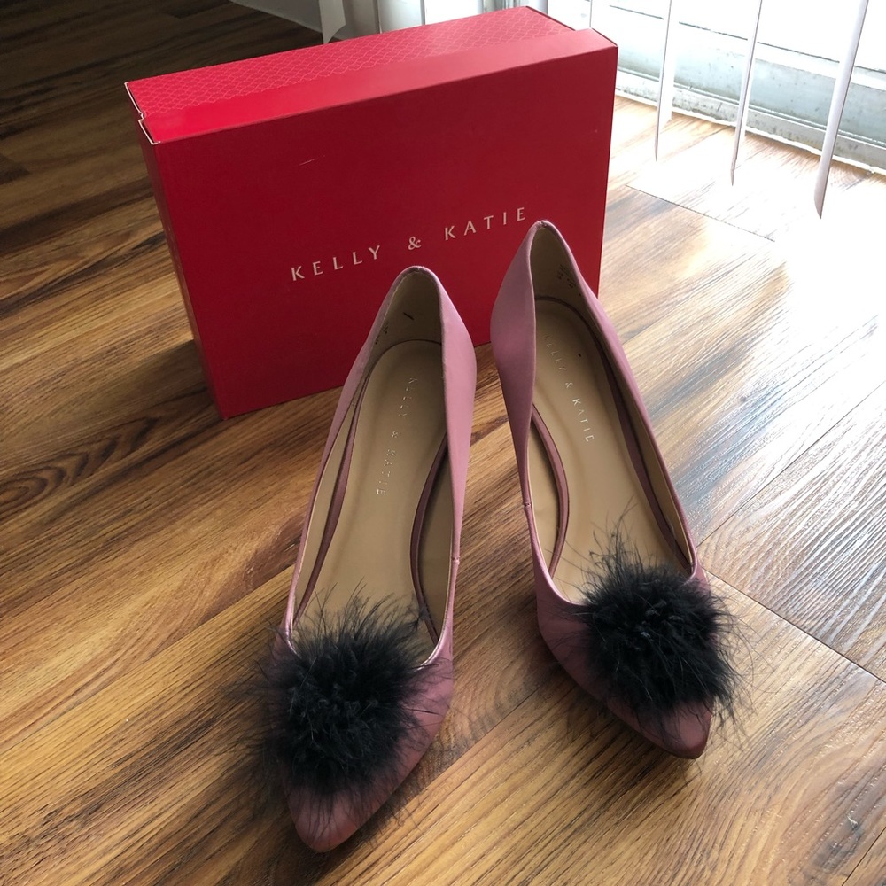 KELLY&KATIE pink feather heels